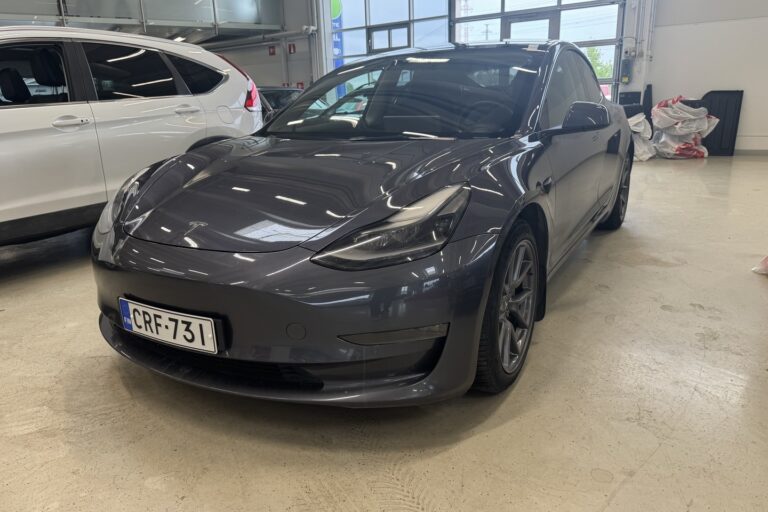 Tesla - Model 3 - Model 3 Sedan (AA) 4ov // LED / Panoraama / Premium Audio / Autopilot / Kamera / Lämpöpumppu // - Sedan