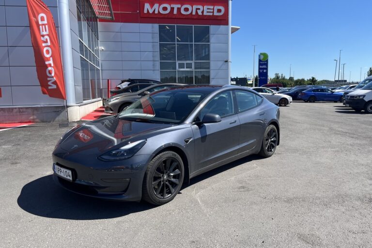 Tesla - Model 3 - Long Range // AutoPilot / Premium Audio / Panorama / Kamera / ACC / LED // - Sedan
