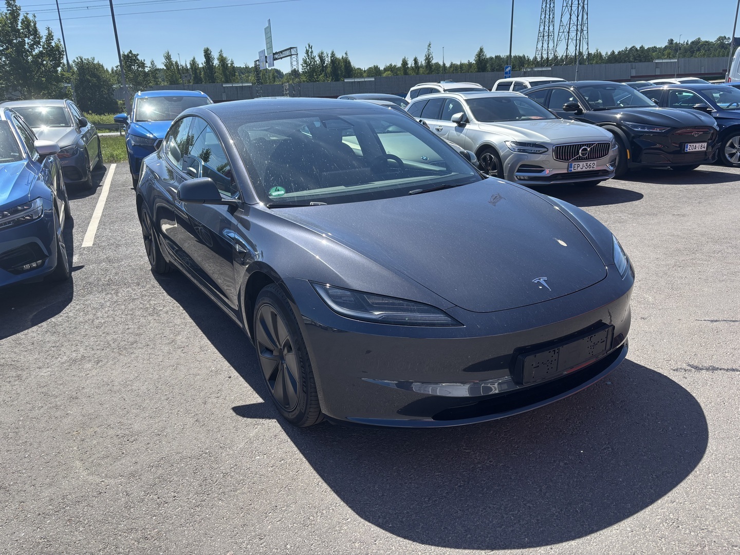 Tesla - Model 3 - Rear-Wheel Drive - Sedan