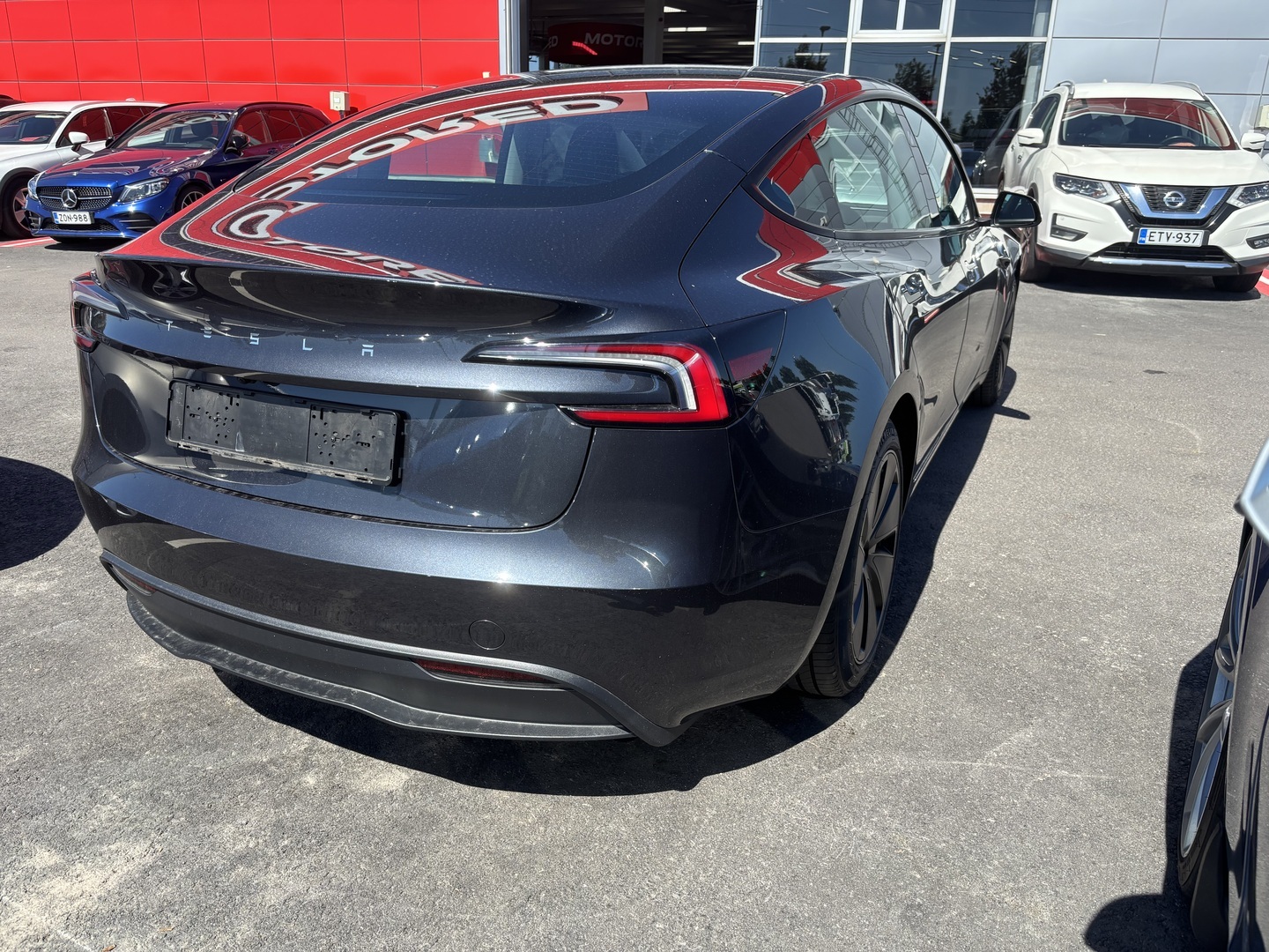Tesla - Model 3 - Rear-Wheel Drive - Sedan