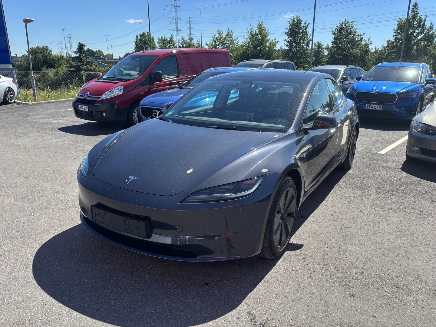 Tesla - Model 3 - Rear-Wheel Drive - Sedan
