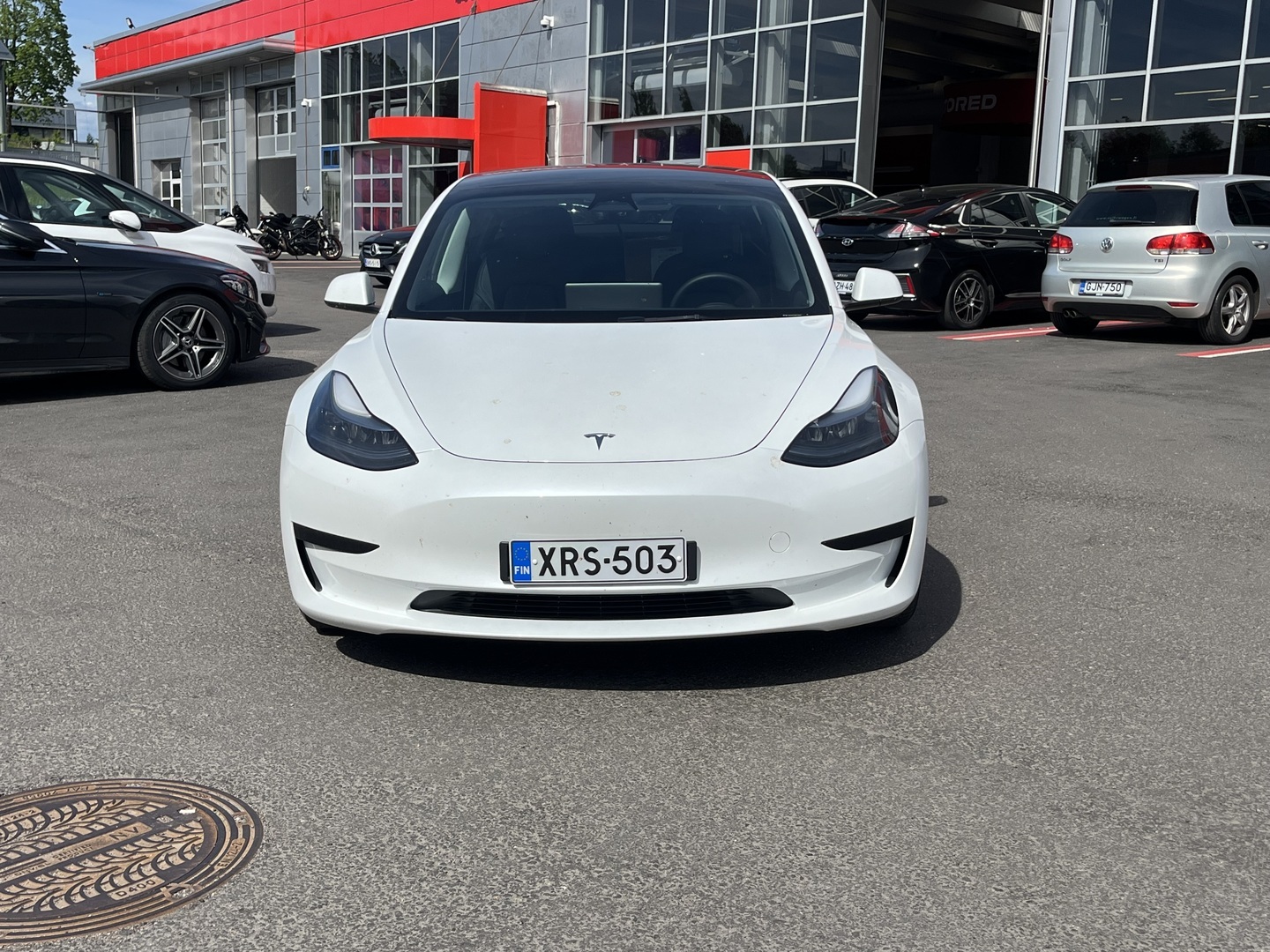 Tesla - Model 3 - RWD - Sedan