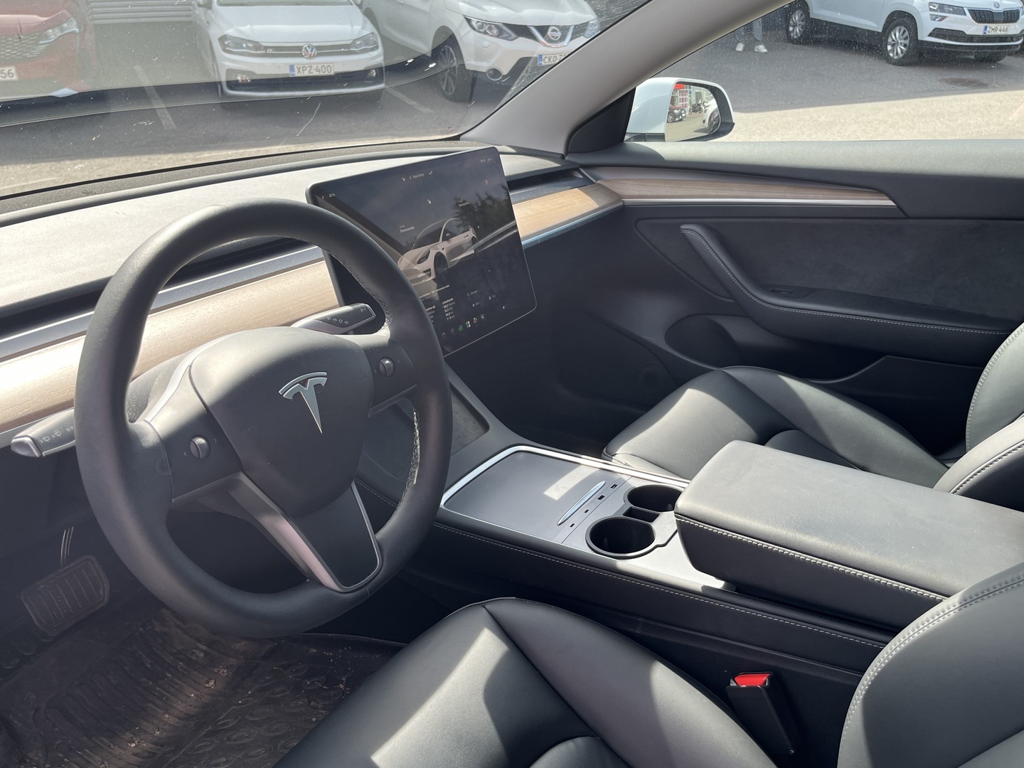 Tesla - Model 3 - RWD - Sedan