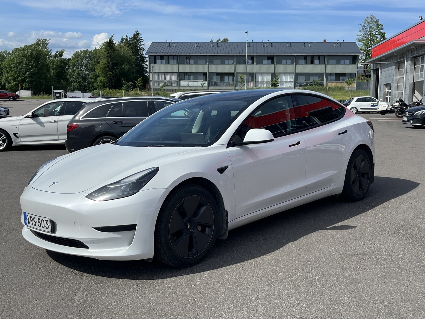 Tesla - Model 3 - RWD - Sedan