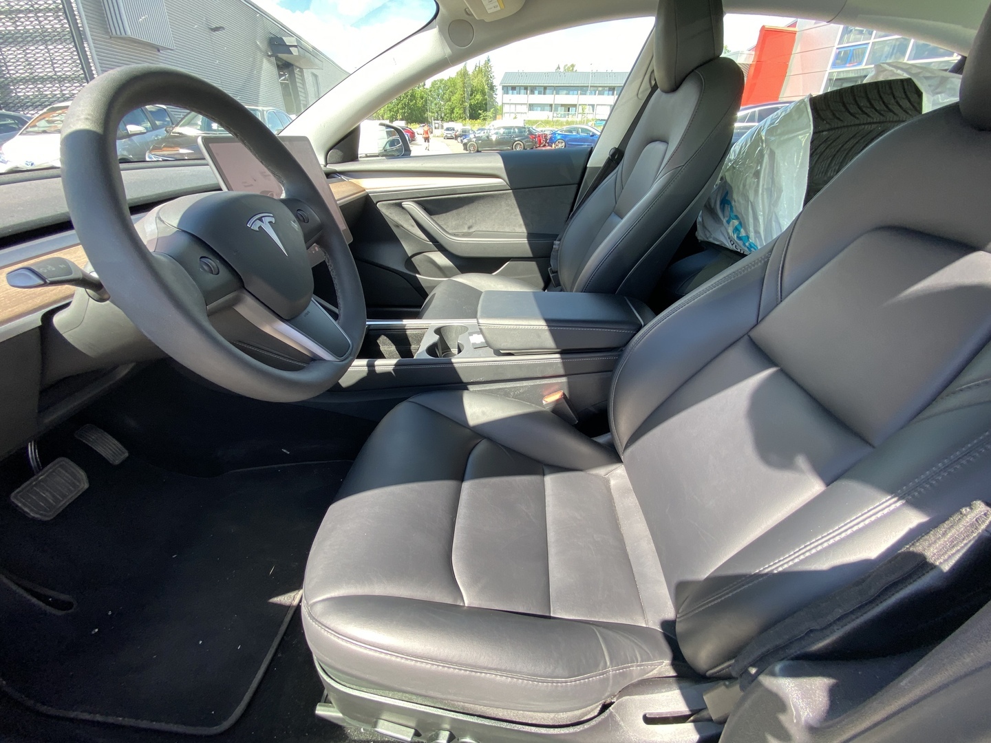 Tesla - Model 3 - Long Range AWD Refresh // 2x vanteet / Matrix / Prem. audio / HW 3 // - Sedan
