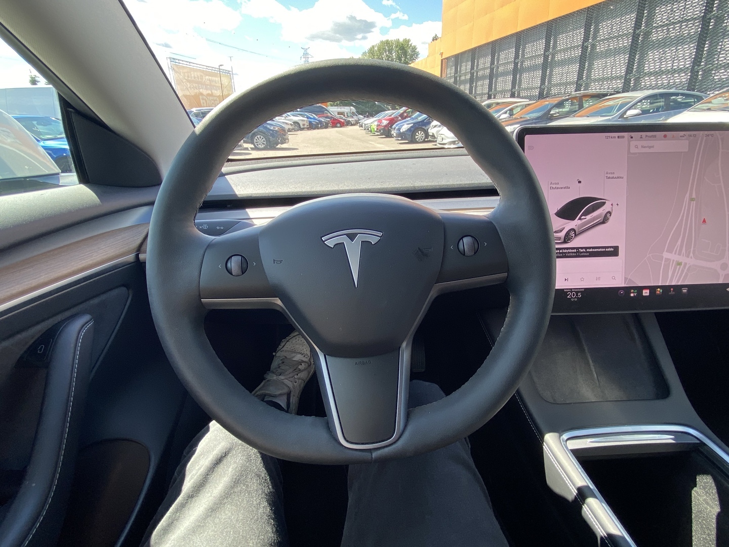 Tesla - Model 3 - Long Range AWD Refresh // 2x vanteet / Matrix / Prem. audio / HW 3 // - Sedan