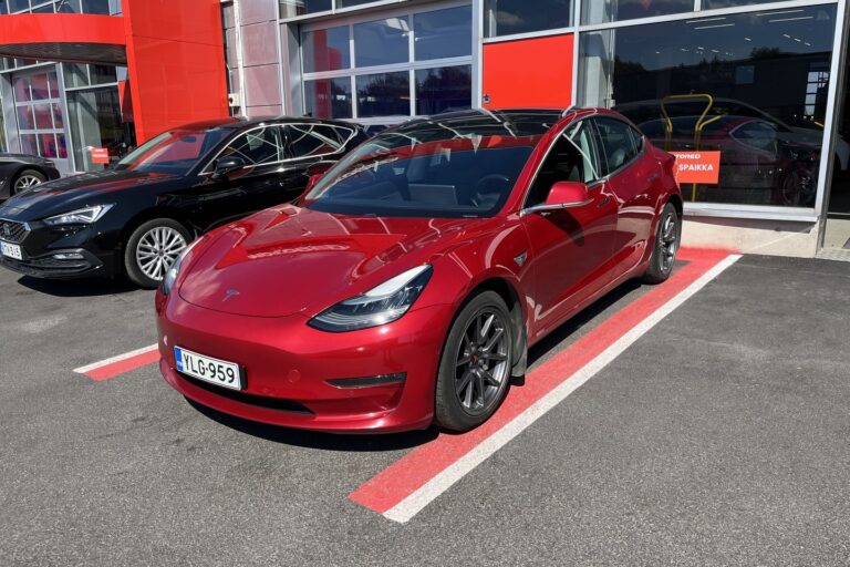 Tesla - Model 3 - Long-Range Dual Motor AWD - Sedan