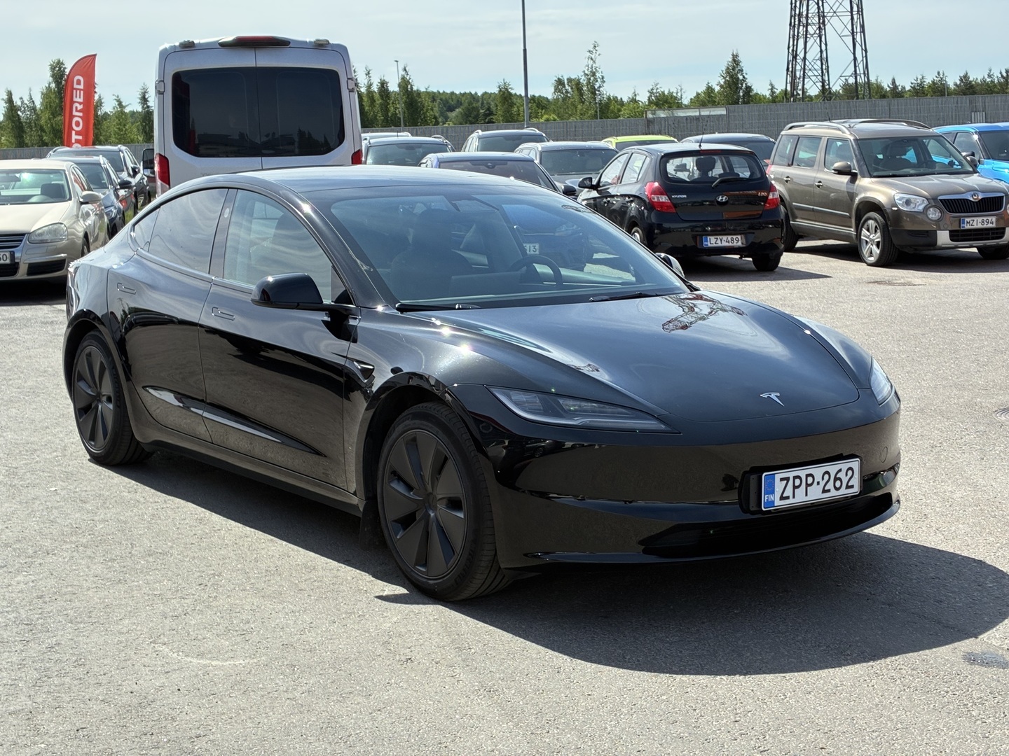 Tesla - Model 3 - Highland Long Range AWD / 2x vanteet / Premium Audio / Autopilot HW4 / Lasikatto / - Sedan