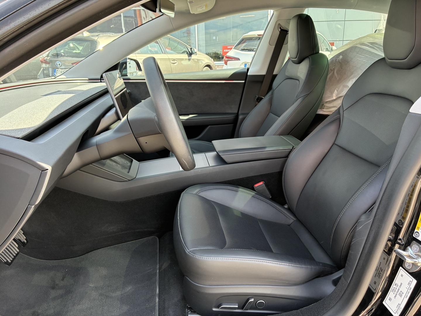 Tesla - Model 3 - Highland Long Range AWD / 2x vanteet / Premium Audio / Autopilot HW4 / Lasikatto / - Sedan