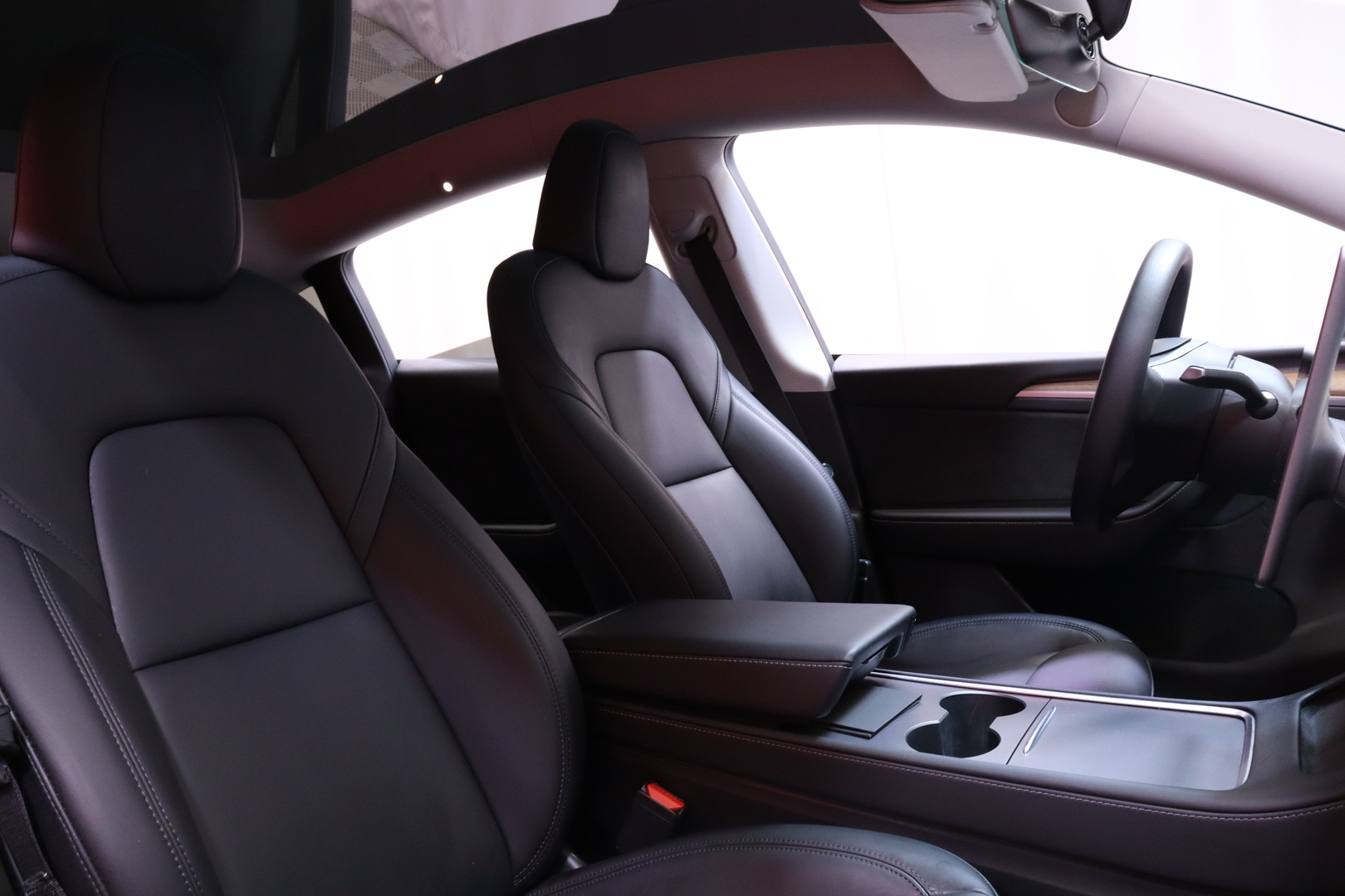 Tesla - Model Y - Performance Dual Motor AWD // Lasikatto / Autopilot / Premium audio / Nahkasisusta / Kamera / AMD Ryzen // - Tila-auto