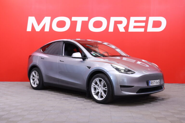 Tesla - Model Y - RWD // Quicksilver / AMD Ryzen / Autopilot / Lasikatto / Nahkasisusta / Premium Audio / Navi / Ilmalämpöpumppu / LED - Maastoauto