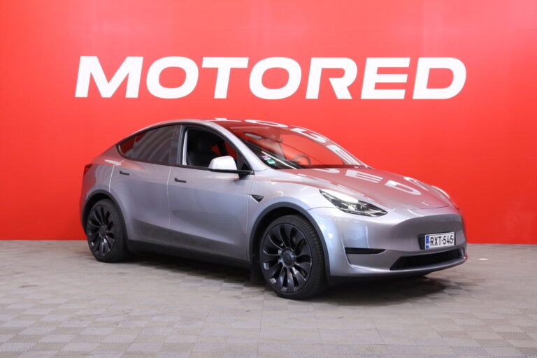 Tesla - Model Y - RWD // Quicksilver / AMD Ryzen / Autopilot / Lasikatto / Nahkasisusta / Premium Audio / Navi / Ilmalämpöpumppu / LED - Maastoauto