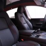 Tesla - Model Y - Performance // Midnight Cherry Red / Autopilot / Nahkasisusta / AMD Ryzen / Lasikatto / Premium Audio / Ilmalämpöpumppu - Maastoauto