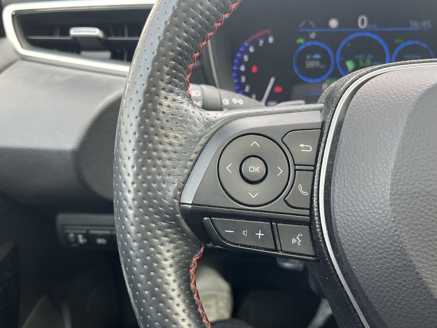 Toyota - Corolla - Touring Sports 2,0 Hybrid GR Sport Business - Farmari