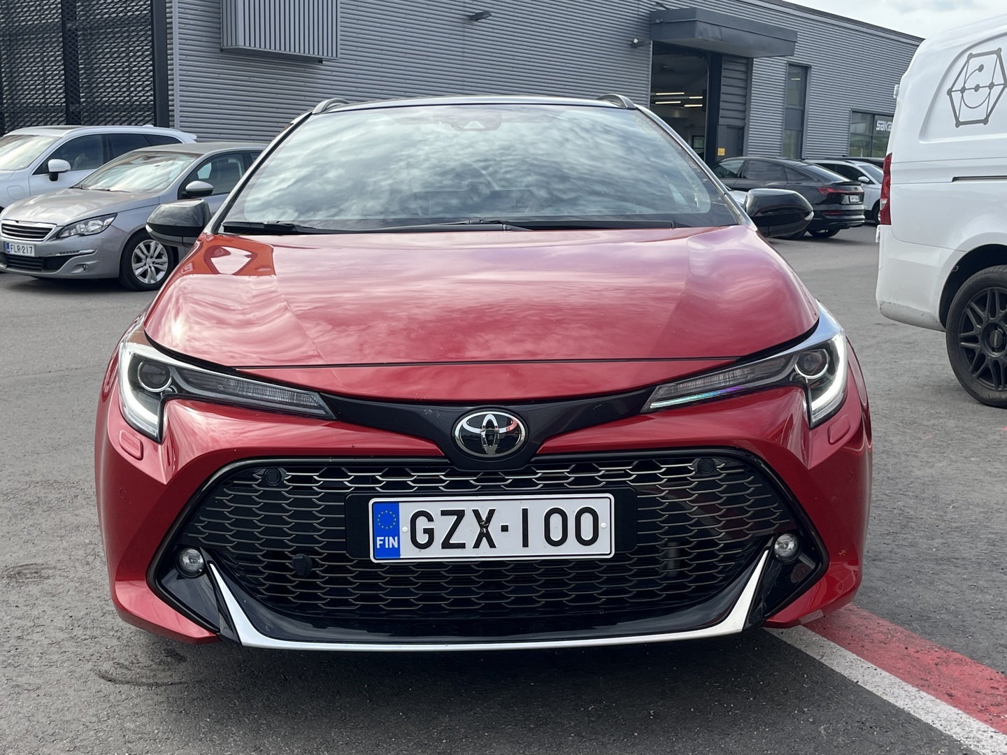 Toyota - Corolla - Touring Sports 2,0 Hybrid GR Sport Business - Farmari
