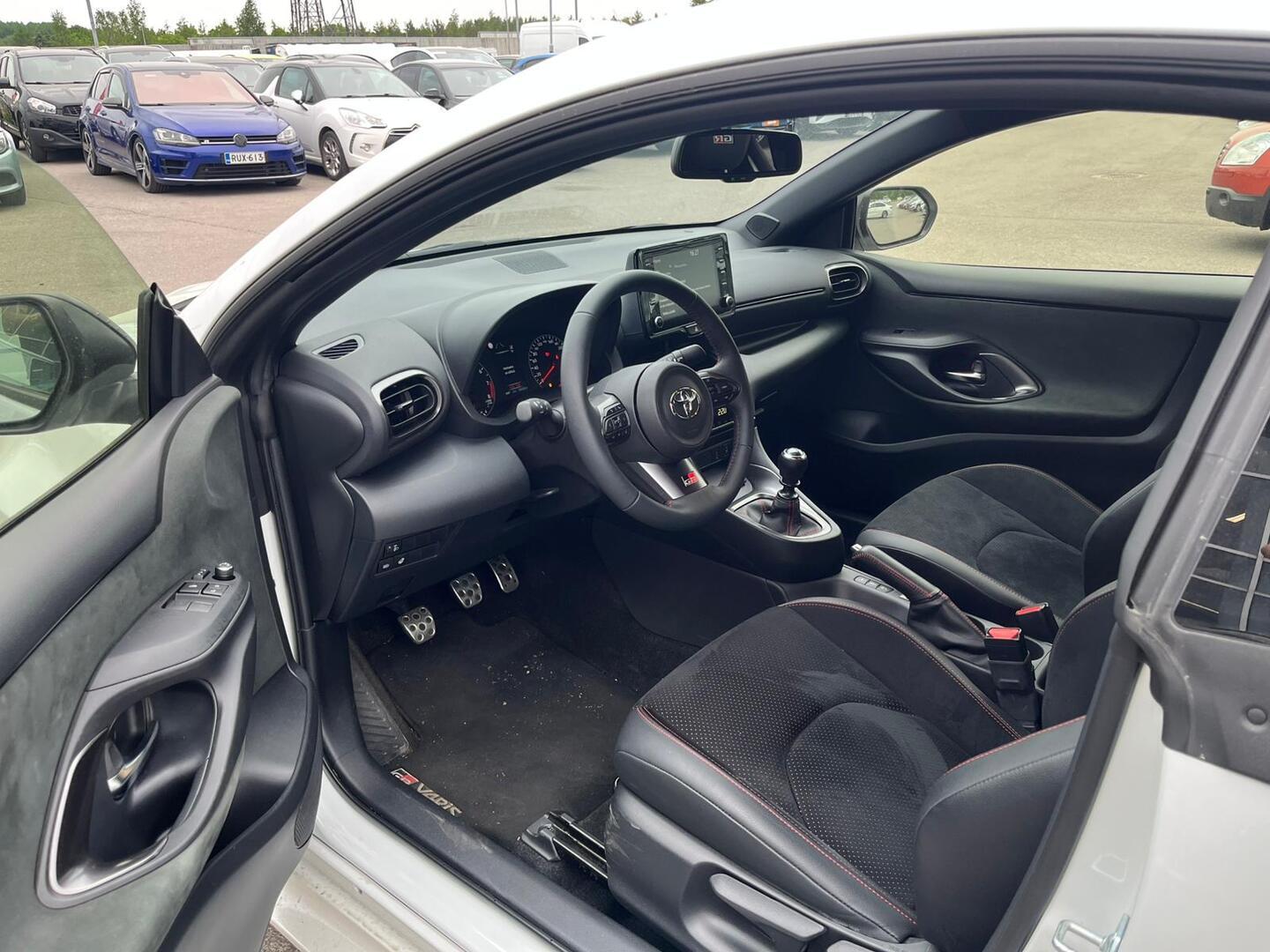 Toyota - GR Yaris - 1,6 Turbo 4WD // Suomi-auto / Martelius catback / RacingPack / Adapt.vakkari / CarPlay / Kamera // - Viistoperä