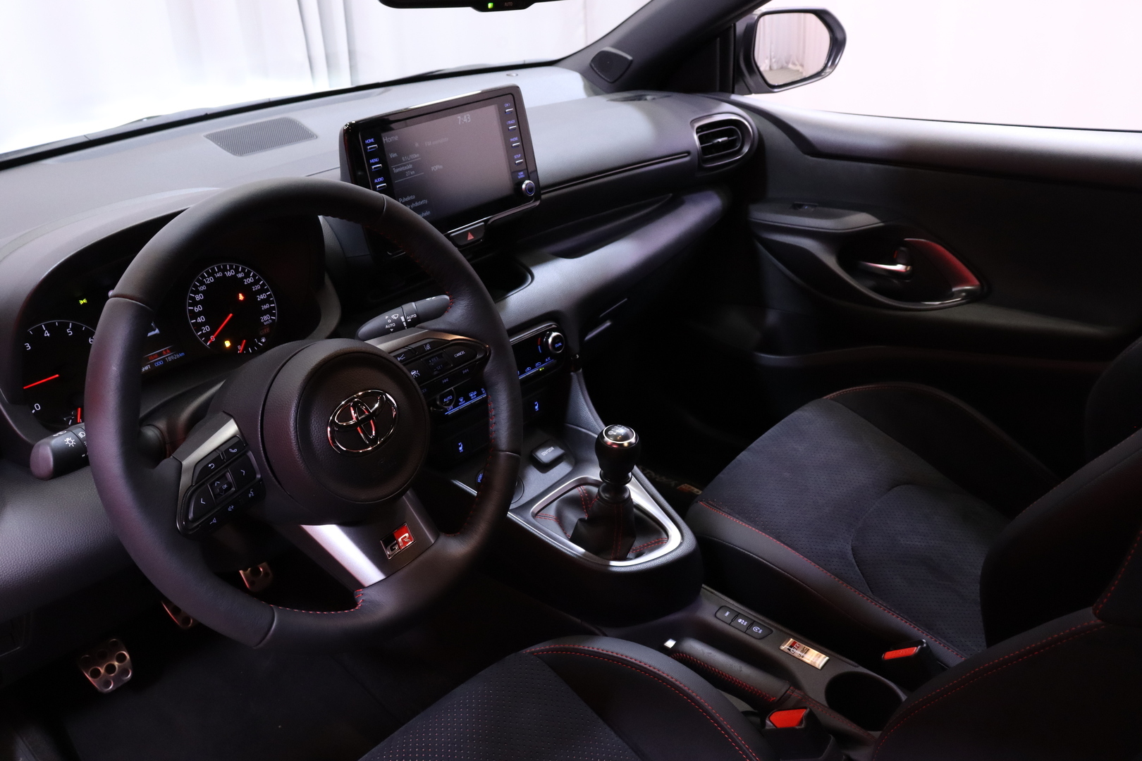 Toyota - GR Yaris - 1,6 Turbo 4WD // Suomi-auto / Martelius Catback / Racing Pack / Adapt.vakkari / CarPlay / Kamera // - Viistoperä