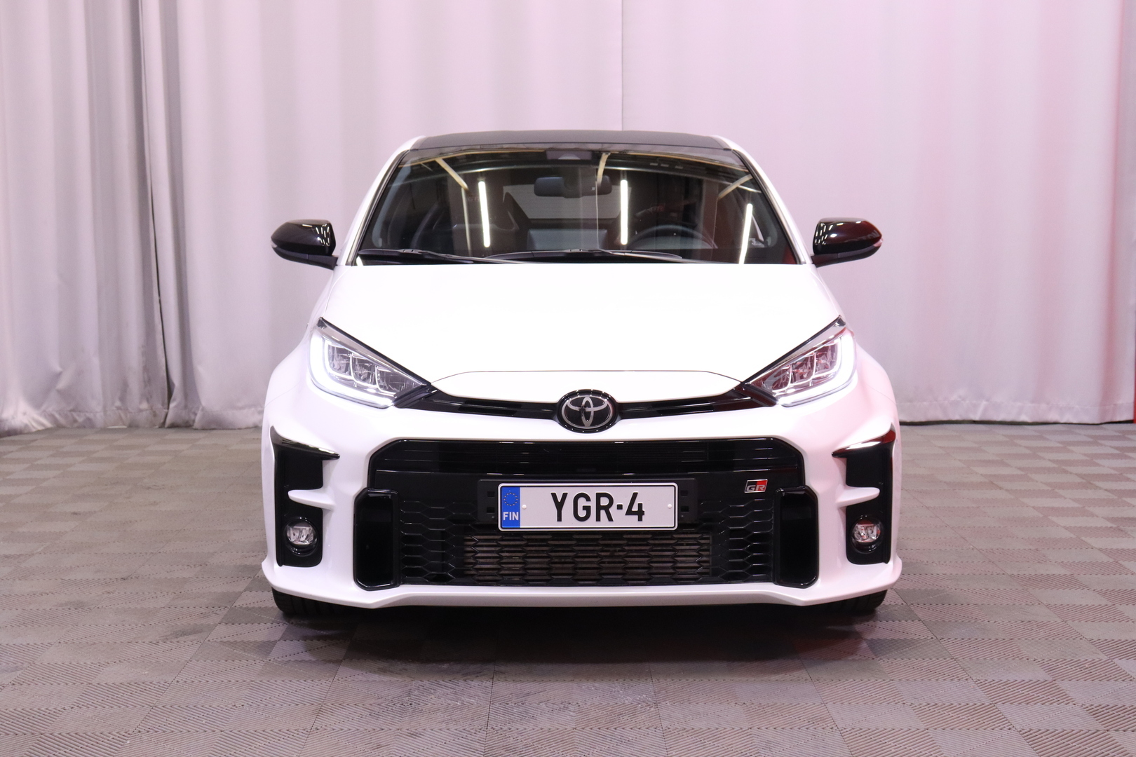 Toyota - GR Yaris - 1,6 Turbo 4WD // Suomi-auto / Martelius Catback / Racing Pack / Adapt.vakkari / CarPlay / Kamera // - Viistoperä