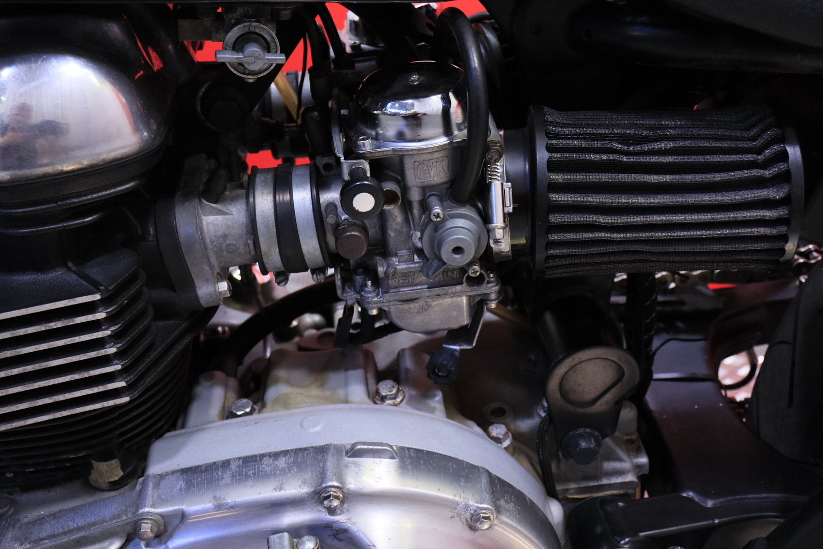 Triumph - Thruxton - Myydään huutokaupat.com! - Moottoripyörä