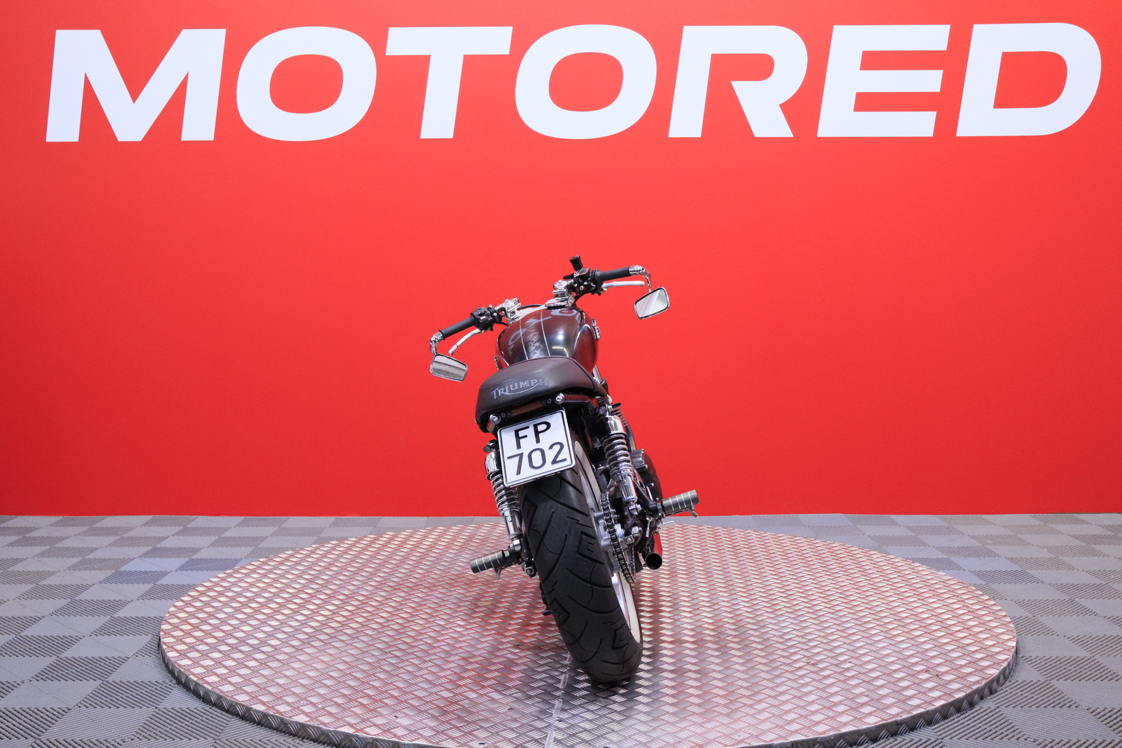 Triumph - Thruxton - Myydään huutokaupat.com! - Moottoripyörä