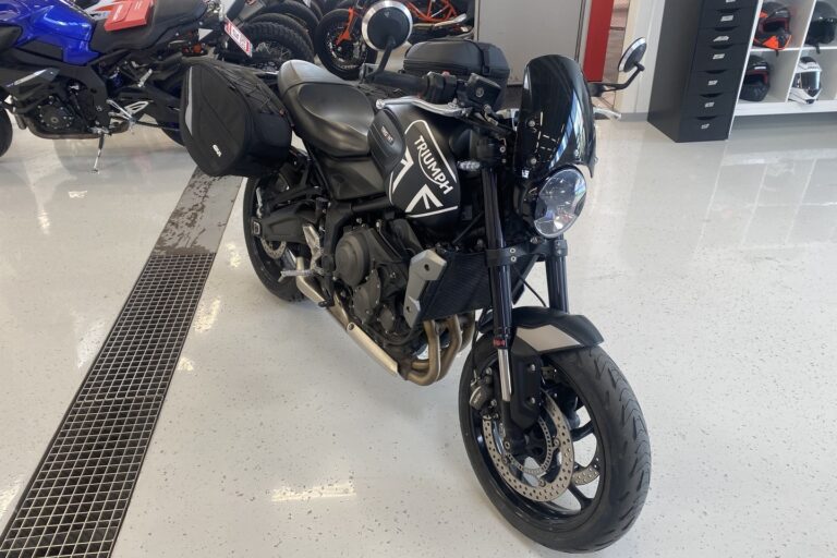 Triumph - Trident - // Juuri saapunut! / Huollettu / ABS / Suomi-pyörä / Laukut // - Moottoripyörä