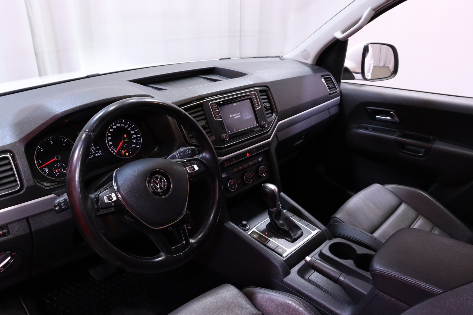 Volkswagen - Amarok - DC Highline 3,0 TDI 150kW 4MOTION 3080kg // Vakkari / Webasto / Peruutuskamera / MirrorLink / Xenon / Vetokoukku// - Avolava