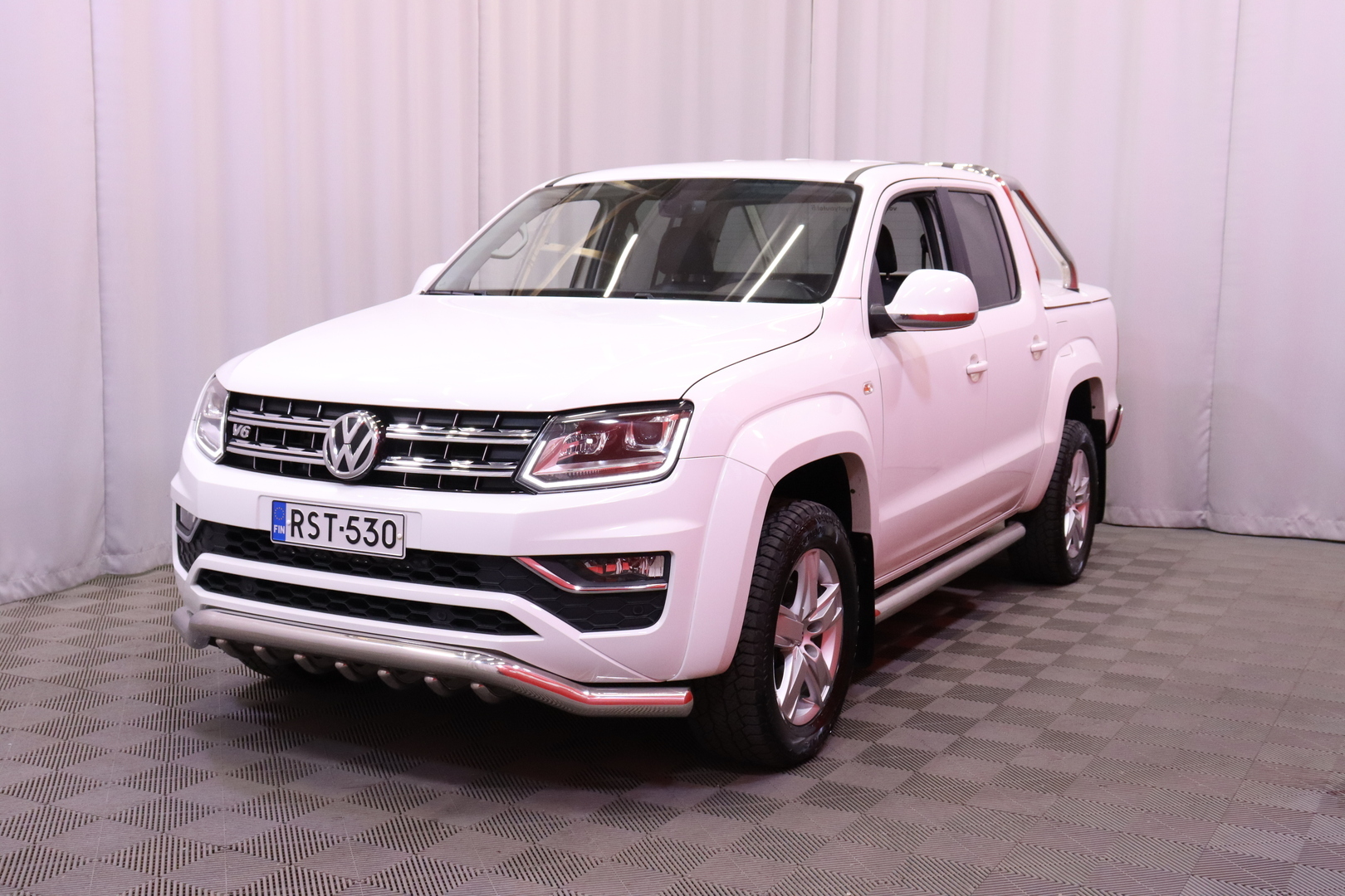 Volkswagen - Amarok - DC Highline 3,0 TDI 150kW 4MOTION 3080kg // Vakkari / Webasto / Peruutuskamera / MirrorLink / Xenon / Vetokoukku// - Avolava