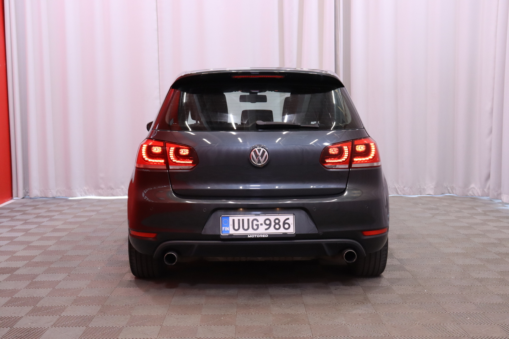 Volkswagen - GOLF - GTI 2,0 155 kW (210hv) // Top-Sport varustelu / Sport-alusta / Sporttipenkit / P. tutkat / Ilmastointi / Sporttiratti // - Viistoperä