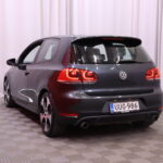 Volkswagen - GOLF - GTI 2,0 155 kW (210hv) // Top-Sport varustelu / Sport-alusta / Sporttipenkit / P. tutkat / Ilmastointi / Sporttiratti // - Viistoperä