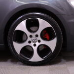 Volkswagen - GOLF - GTI 2,0 155 kW (210hv) // Top-Sport varustelu / Sport-alusta / Sporttipenkit / P. tutkat / Ilmastointi / Sporttiratti // - Viistoperä
