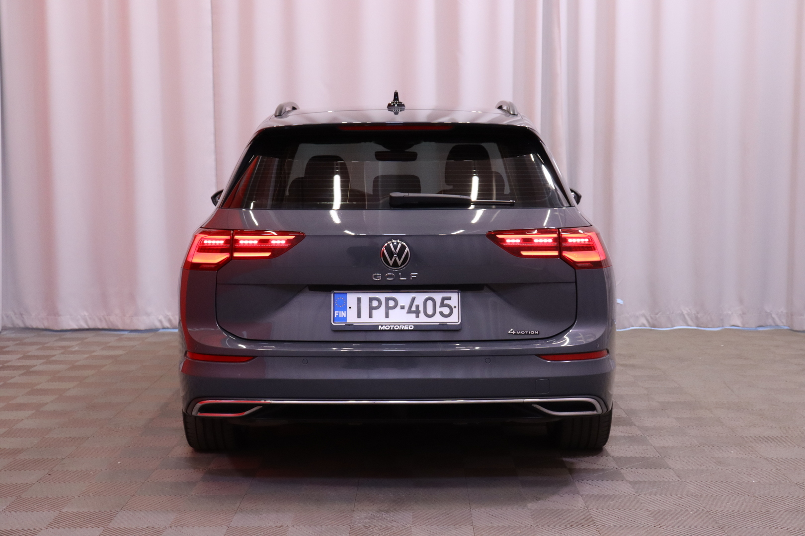 Volkswagen - Golf - Variant Style Business 2,0 TSI 140 kW 4MOTION DSG // Suomi-auto / Merkkihuollettu / ACC / iQ. Light / Webasto // - Farmari