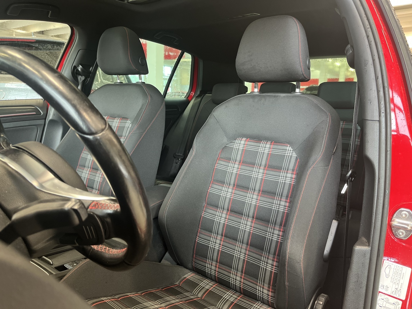 Volkswagen - Golf - GTI 2,0 TSI 169 kW (230 hv) DSG-automaatti - Viistoperä