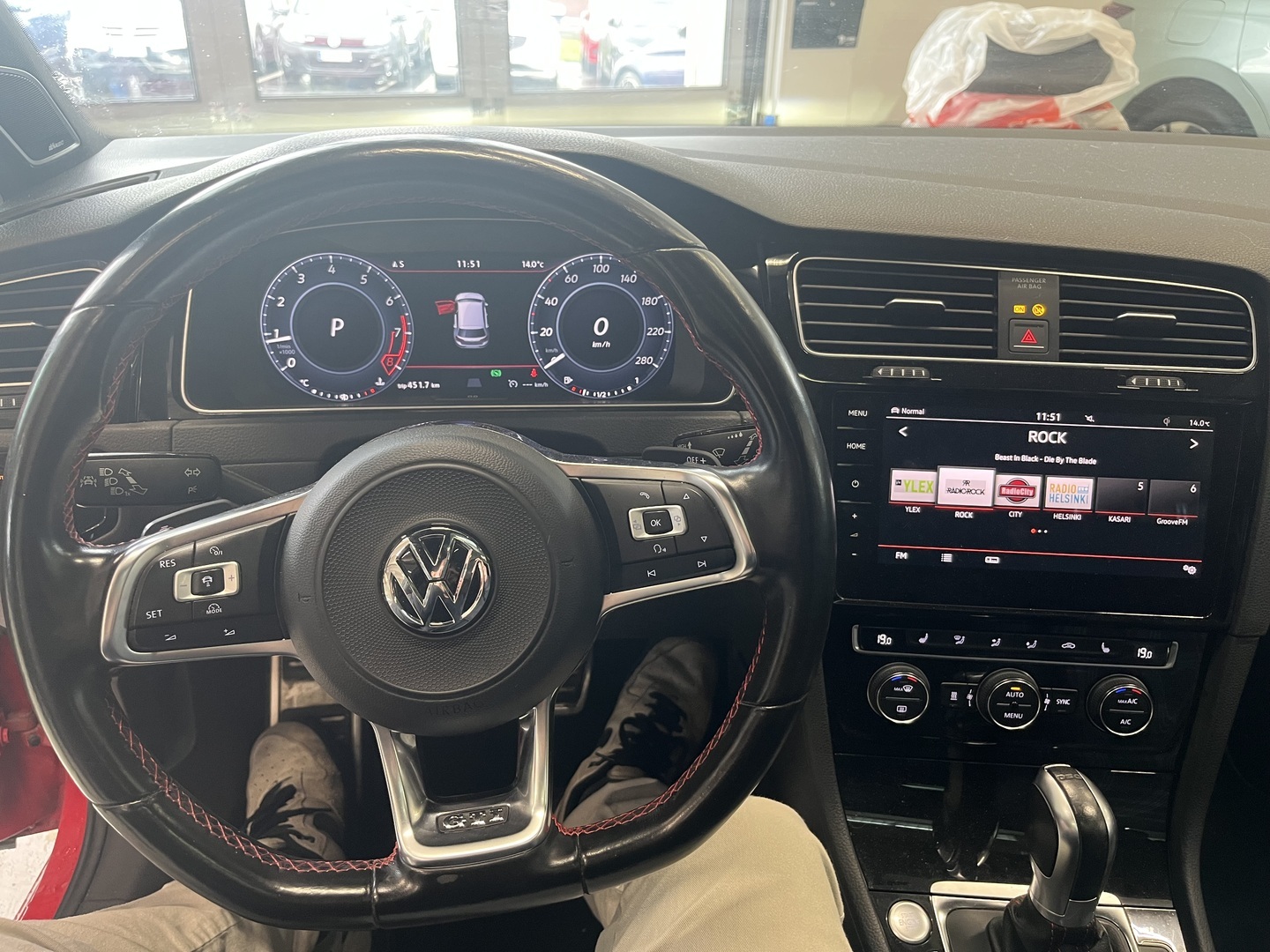 Volkswagen - Golf - GTI 2,0 TSI 169 kW (230 hv) DSG-automaatti - Viistoperä