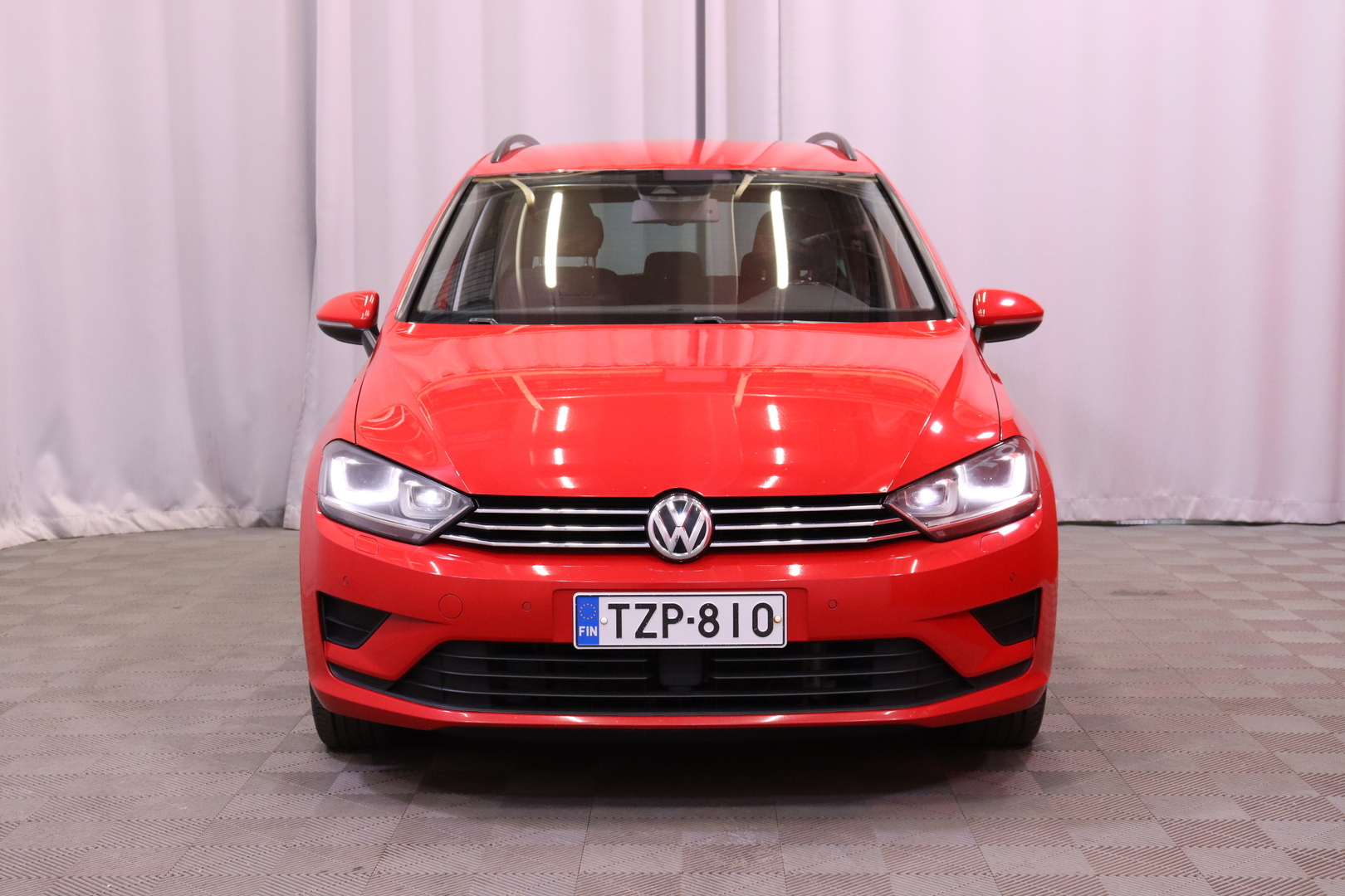 Volkswagen - Golf Sportsvan - Comfortline 1,6 TDI 81 kW (110 hv) BlueMotion Technology DSG-automaatti // Webasto / Vetokoukku / Navi / Xenon // - Tila-auto