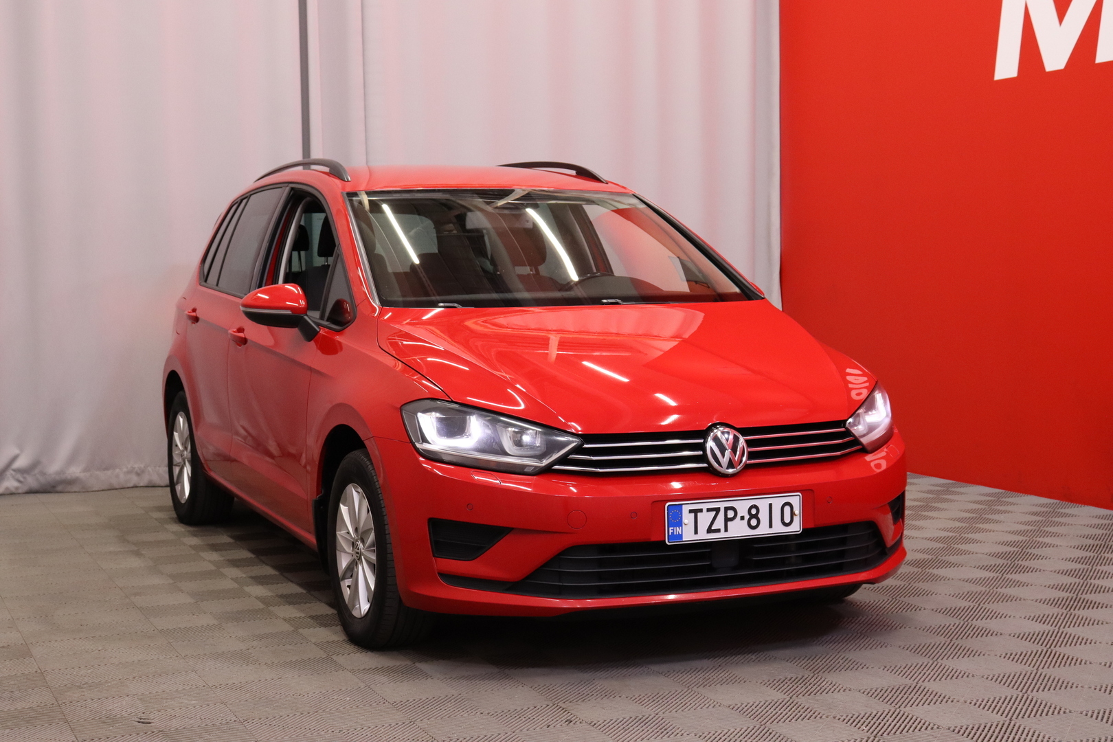 Volkswagen - Golf Sportsvan - Comfortline 1,6 TDI 81 kW (110 hv) BlueMotion Technology DSG-automaatti // Webasto / Vetokoukku / Navi / Xenon // - Tila-auto