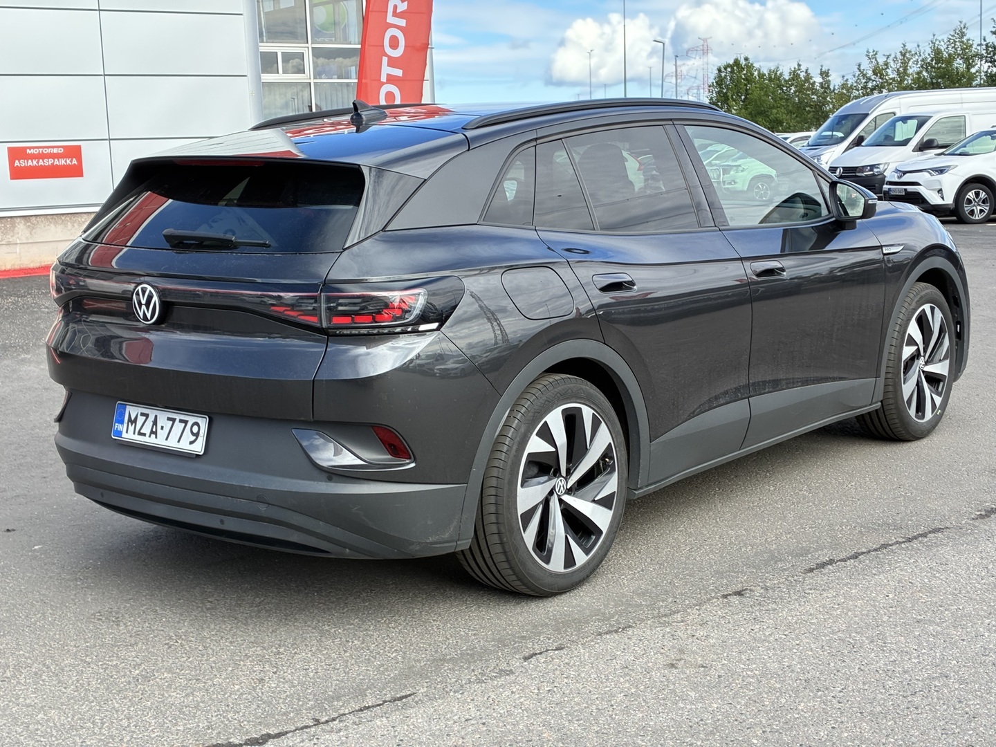 Volkswagen - ID.4 - Pro Performance Max 150 kW, akku 77 kWh // TopSport / Panorama / 360 / Läm. tuulilasi // - Maastoauto