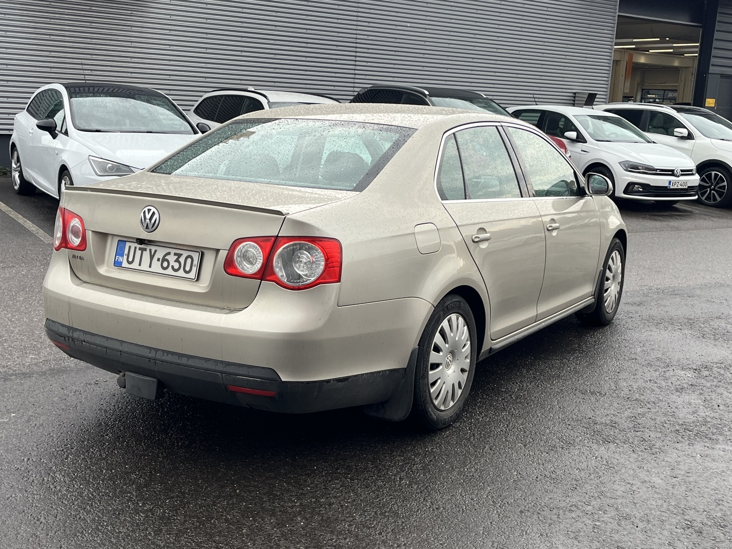Volkswagen - Jetta - 1,6 75 kW Comfortline - Sedan
