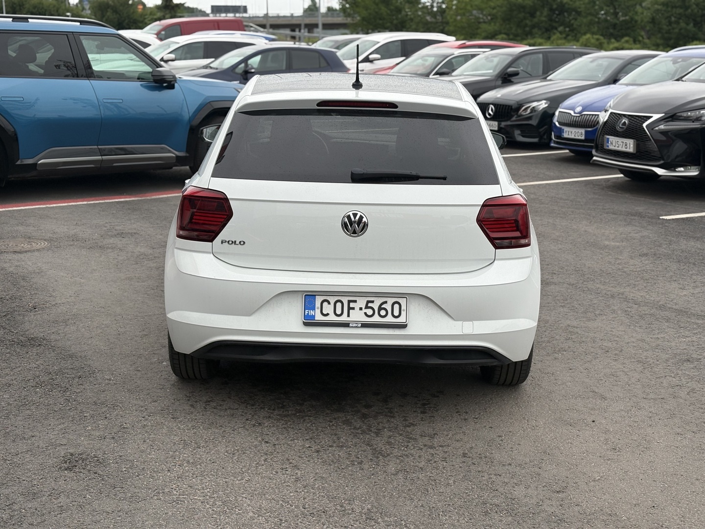 Volkswagen - Polo - Comfortline 1,0 TSI 70 kW (95 hv) DSG-automaatti // Webasto / Kamera / Front Assist / Vakkari // - Viistoperä