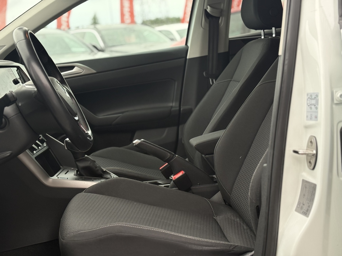Volkswagen - Polo - Comfortline 1,0 TSI 70 kW (95 hv) DSG-automaatti // Webasto / Kamera / Front Assist / Vakkari // - Viistoperä