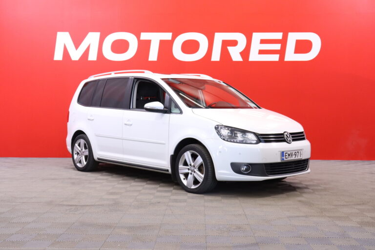 Volkswagen - Touran - Highline 1,4 TSI 103 kW (140 hv) DSG-automaatti // 7-paikkanen / Bi-Xenon / Vetokoukku / Alcantra sisusta / - Tila-auto