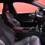 Volvo - S60 - T8 TwE AWD Business R-Design aut // HUD / Harman&Kardon / Webasto / VOC / 360º / Carplay / LED / BLIS / Navi / koukku // - Sedan