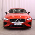 Volvo - S60 - T8 TwE AWD Business R-Design aut // HUD / Harman&Kardon / Webasto / VOC / 360º / Carplay / LED / BLIS / Navi / koukku // - Sedan