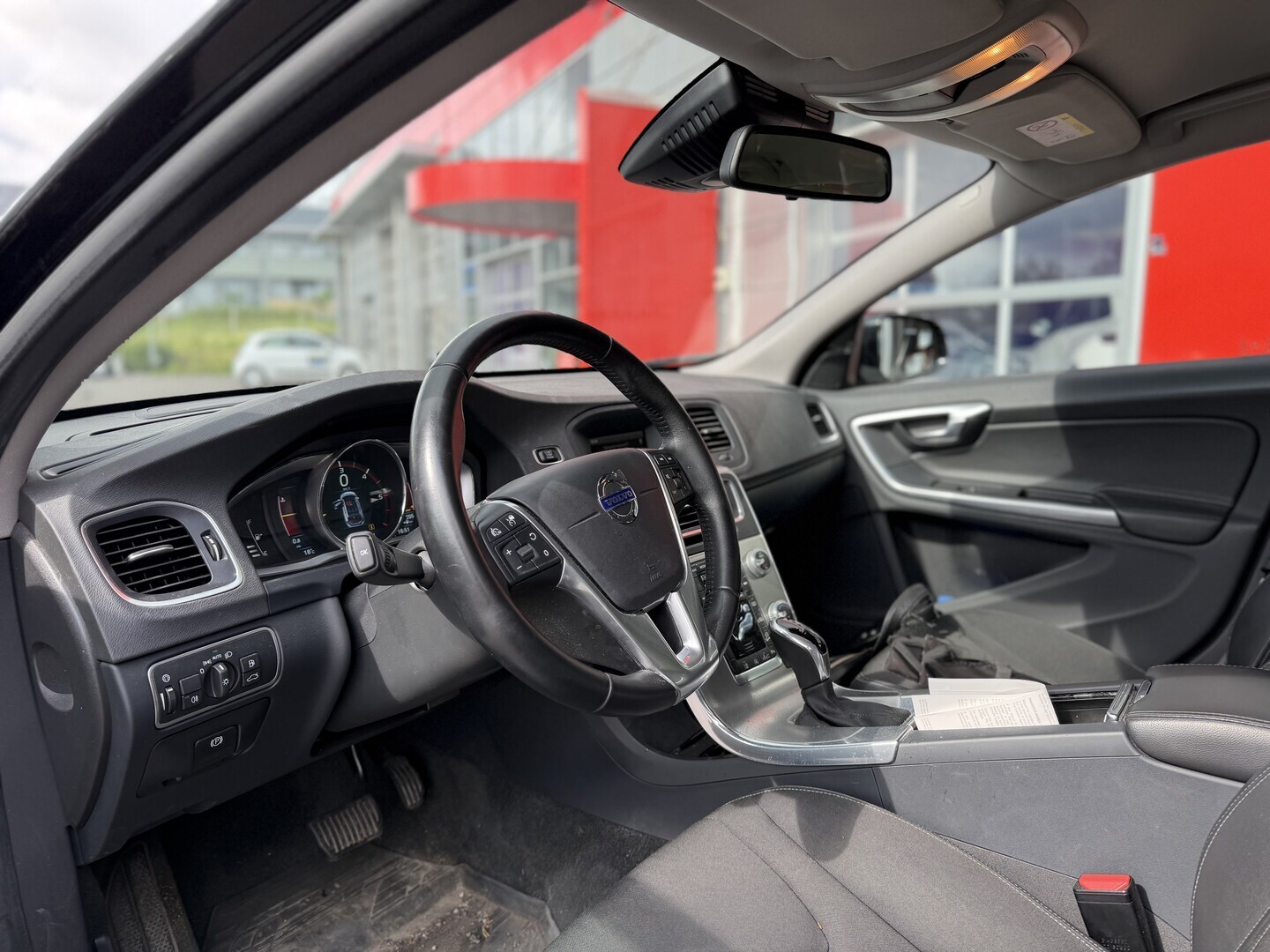 Volvo - V60 Cross Country - D4 AWD Momentum aut - Farmari