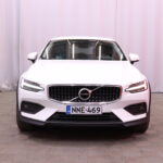 Volvo - V60 Cross Country - D4 AWD Business aut // ACC / Pilot Assist / VOC / Webasto / Keyless / Koukku / AppleCarPlay // - Farmari