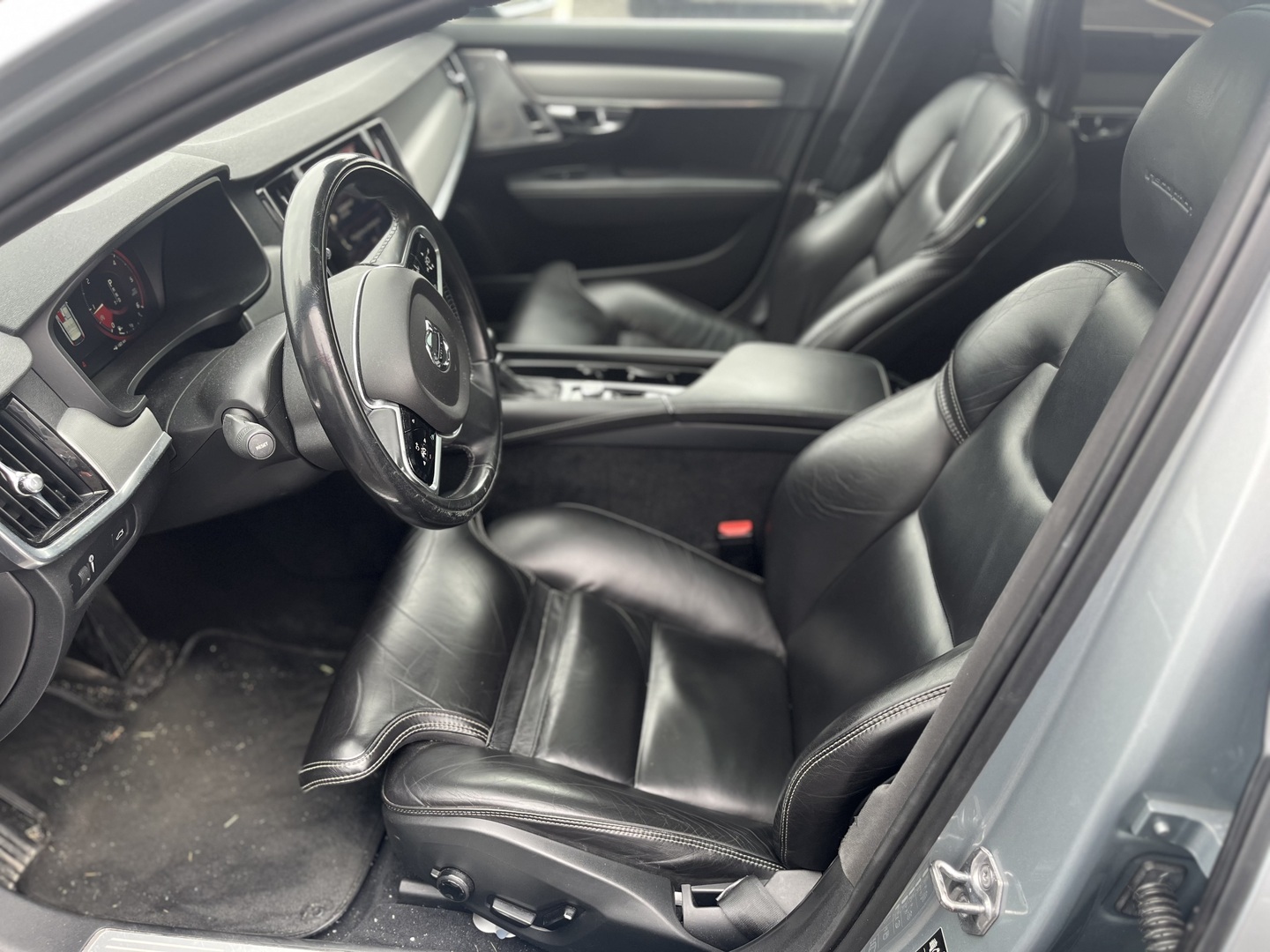 Volvo - V90 - D5 AWD Inscription aut - Farmari