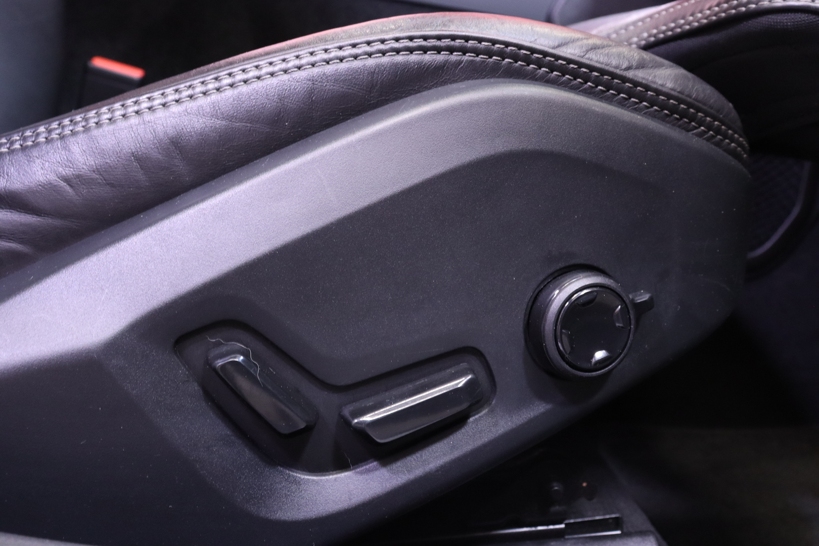 Volvo - V90 - D5 AWD Inscription aut // Bowers & Wilkins / Navi / 360° / ACC / Muistipenkit / HUD / LED/ Panorama // - Farmari