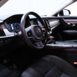 Volvo - V90 - D3 Momentum aut // Webasto / Pilot assist / VOC / P.Tutka / - Farmari
