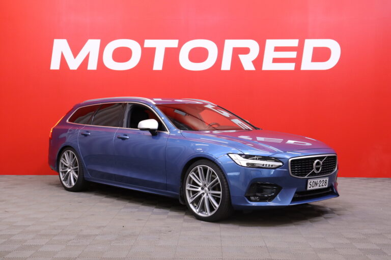 Volvo - V90 - D3 R-Design aut // LED / Adapt.vakkari / Pilot assist / Webasto / Koukku / VOC / Navi / Keyless / Tutkat / Lohkolämmitin - Farmari