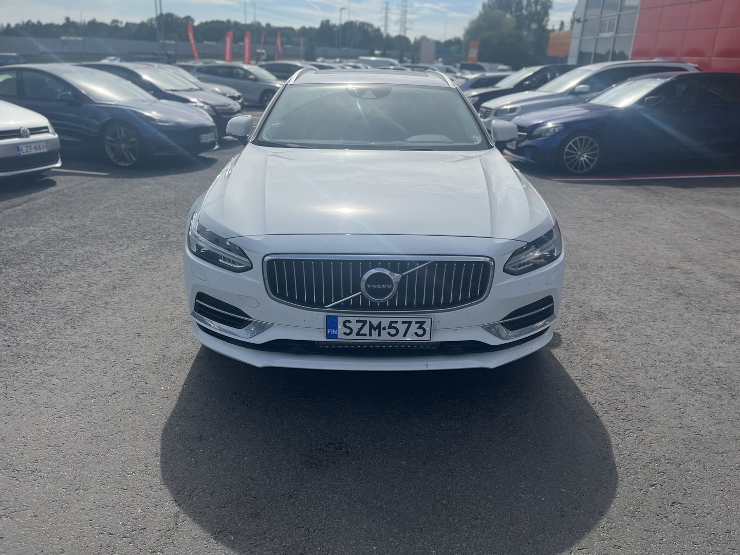 Volvo - V90 - T8 TwE AWD Inscription aut // SUOMI-auto / Pa-lämmitin / Panorama / - Farmari