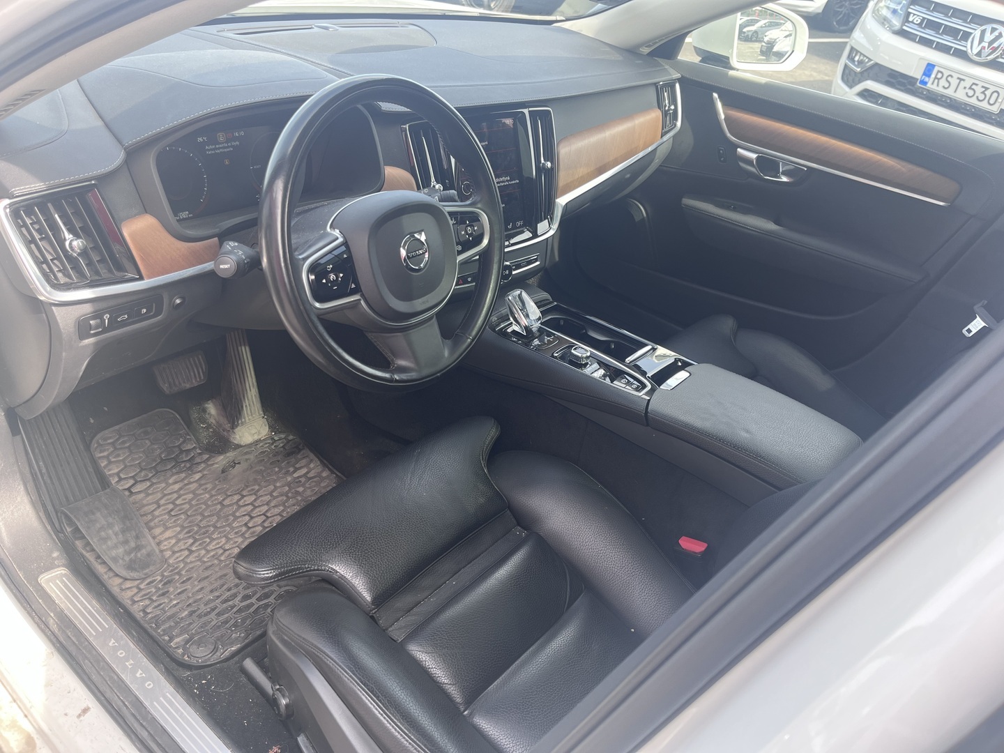 Volvo - V90 - T8 TwE AWD Inscription aut // SUOMI-auto / Pa-lämmitin / Panorama / - Farmari
